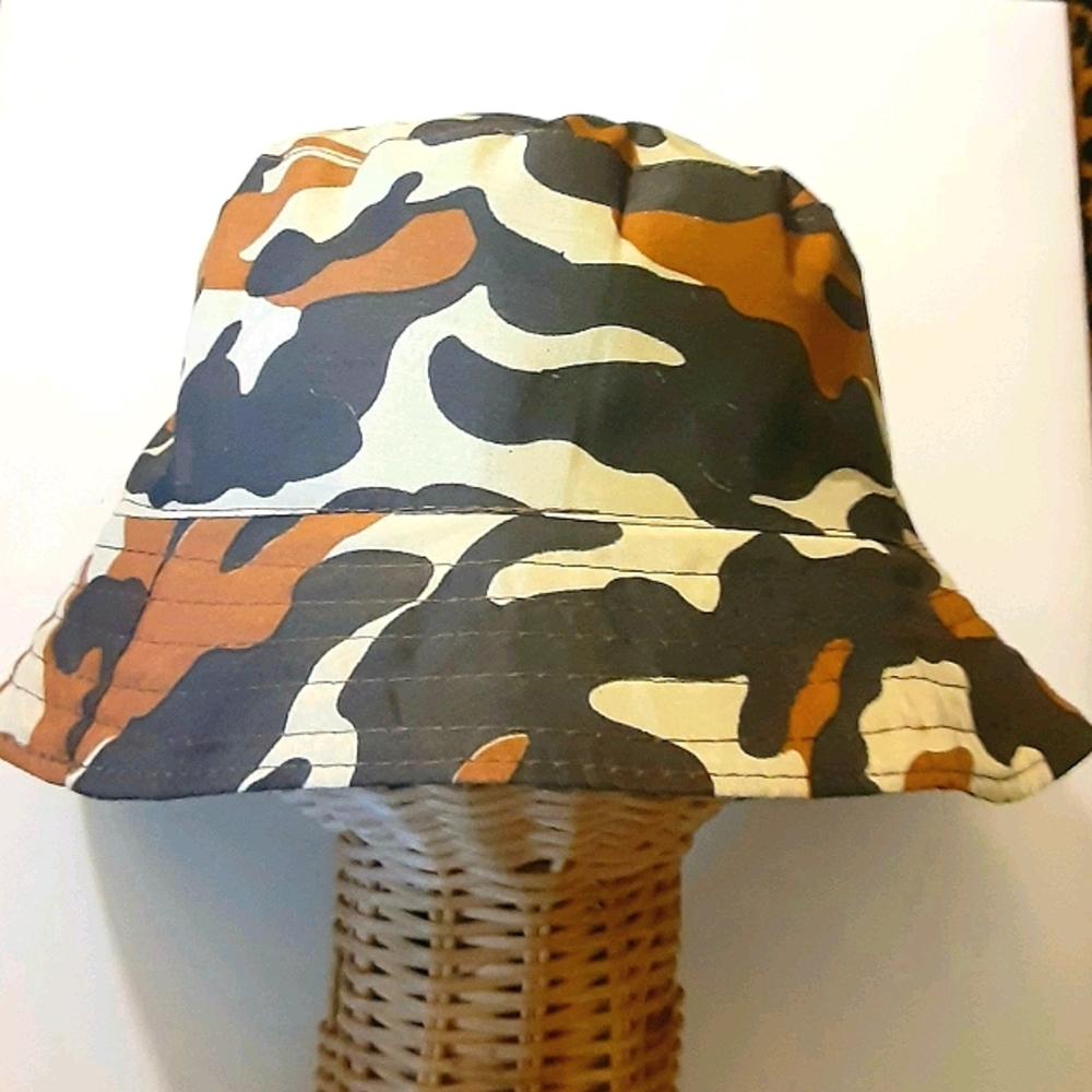 Reversable Camo Bucket Hat  - M/F  - OS